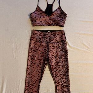 Good American Brown Leopard work out top & bottoms. Size 3